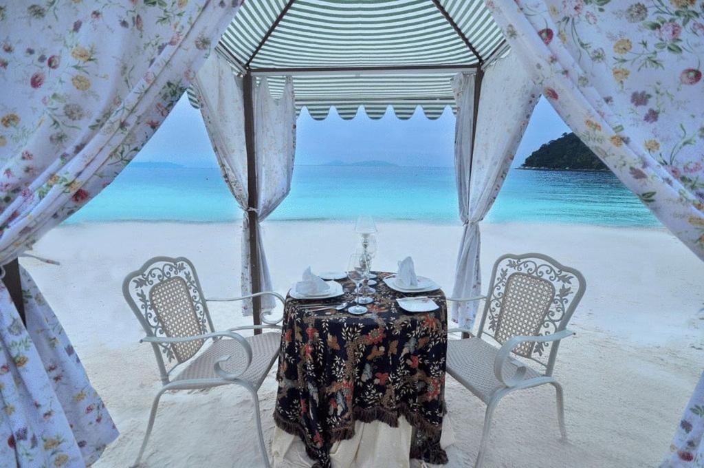 Sari Pacifica Resort & Spa, Lang Tengah Exterior foto
